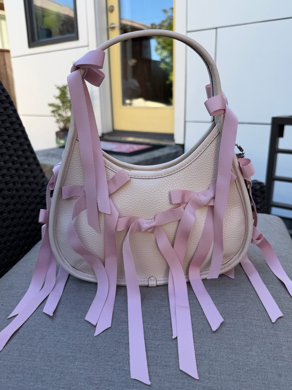 Coach Ergo Bag In Leather With Allover Bows - Picture 4 of 7